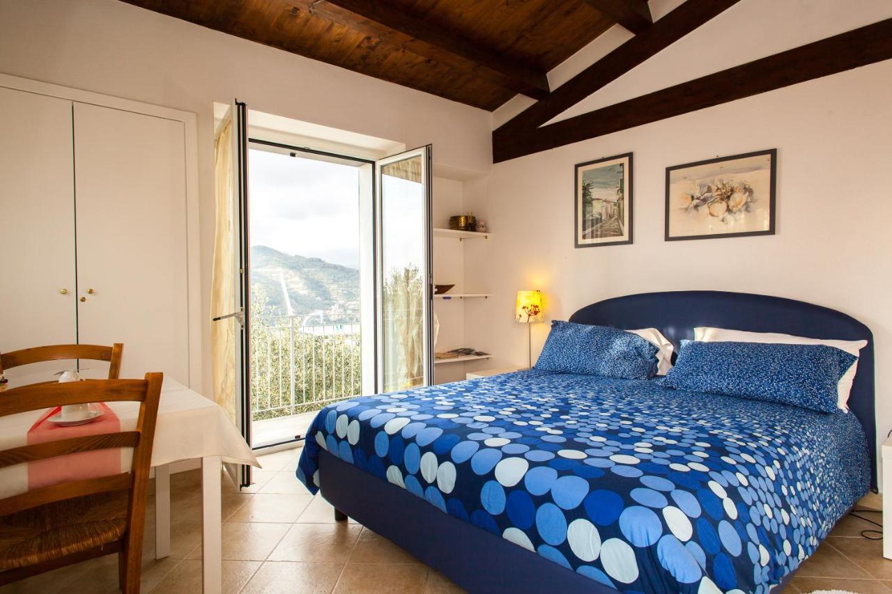 Agri Bed - L'Affittacamere In Collina - Guest Room On The Hill Лаваня Екстериор снимка
